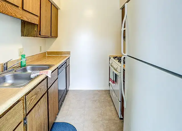 Property at Williamsburg Valparaiso - 2810 Winchester Dr, Valparaiso, IN, 46383, 1 bed, 1 bath, [object Object]