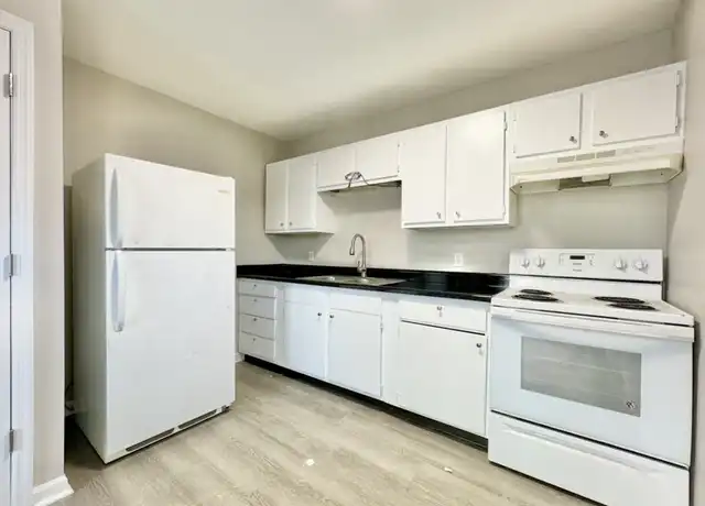 Property at 2020-2022 Hickory Hill Ct Unit 2020, Nicholasville, KY, 40356, 2 beds, 1 bath, [object Object]