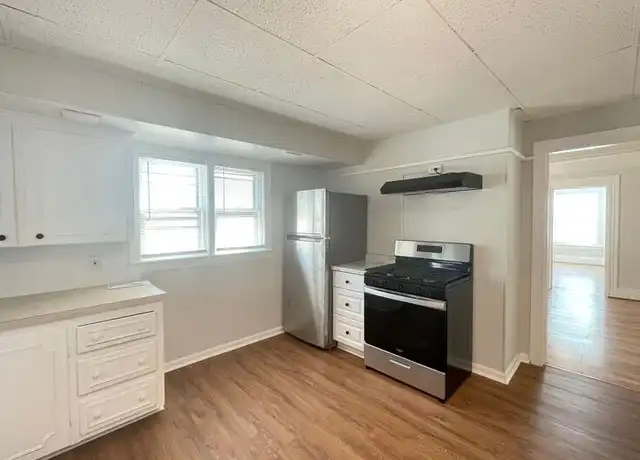 Property at 39 Ashland St Unit 1, Manchester, NH, 03104, 2 beds, 1 bath, [object Object]