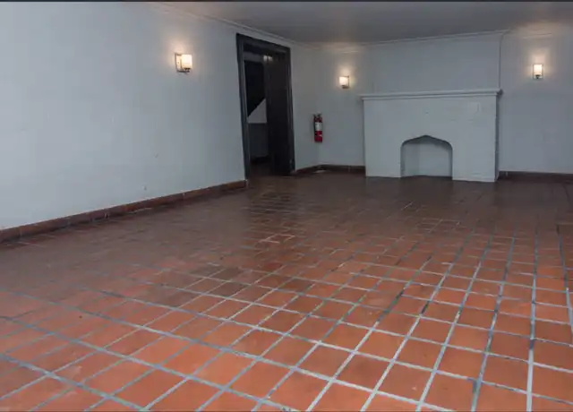 Property at 6706 S Constance Ave, Chicago, IL, 60649, 1 bed, 1 bath, [object Object]
