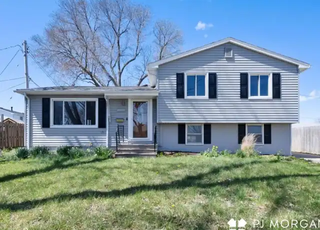Property at 2822 S 118th St, Omaha, NE, 68144, 3 beds, 2.5 baths, [object Object]
