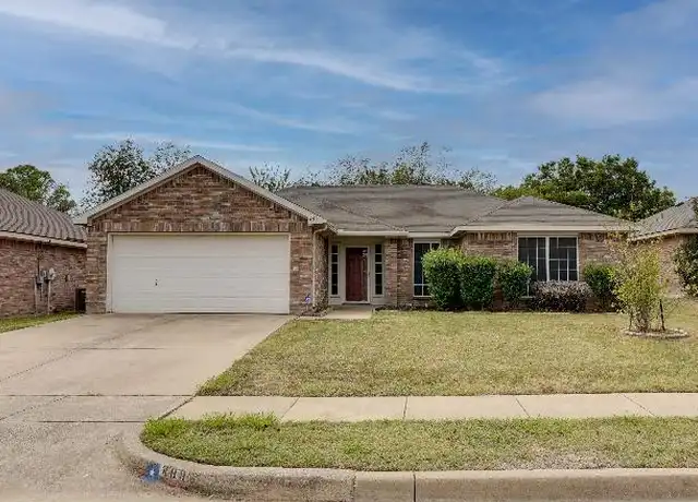 Property at 409 Oxford St, Burleson, TX, 76028, 3 beds, 2 baths, [object Object]