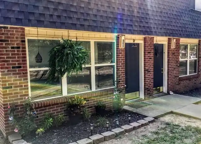 Property at Greenleaf Townhomes - 1035 N Betty Jo Dr, Fayetteville, AR, 72701, 2 beds, 1.5 baths, [object Object]