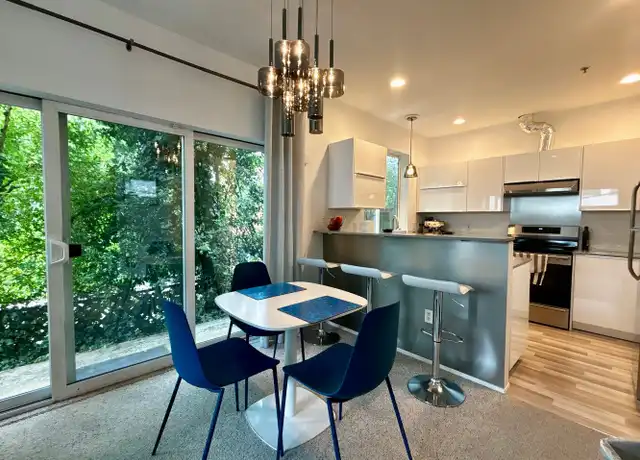 Property at 3221 TG FRANKLIN AVENUE FLATS LLC - 3221 Franklin Ave E, Seattle, WA, 98102, 2 beds, 2 baths, [object Object]