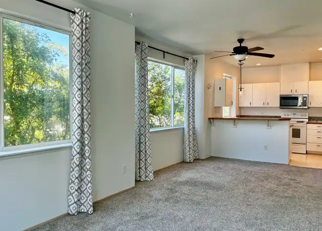 Property at 3221 TG FRANKLIN AVENUE FLATS LLC - 3221 Franklin Ave E, Seattle, WA, 98102, 3 beds, 2 baths, [object Object]