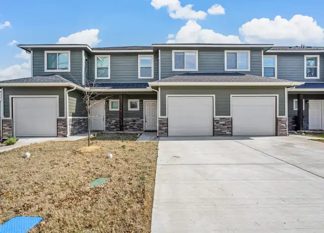 Property at 206 Henderson St, Bonham, TX, 75418, 3 beds, 2.5 baths, [object Object]