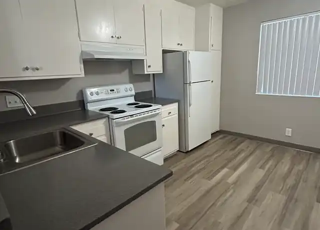 Property at 1625 Scenic Dr, Modesto, CA, 95355, 2 beds, 1 bath, [object Object]