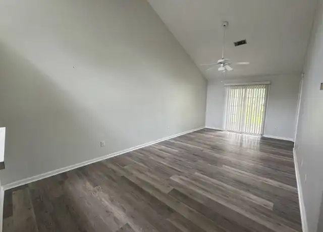 Property at 202 Madison Ave, St Marys, GA, 31558, 3 beds, 2 baths, [object Object]