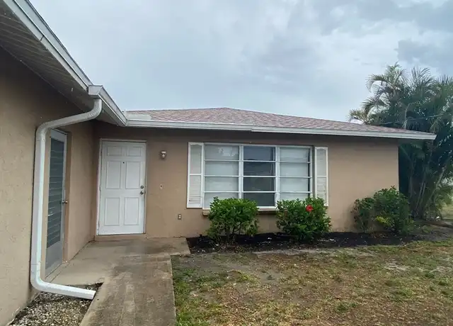 Property at 906 SE 14th Ter Unit B, Cape Coral, FL, 33990, 2 beds, 1 bath, [object Object]