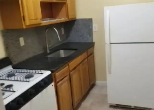 Property at 769 Newark Ave, Jersey City, NJ, 07306, 1 bed, 1 bath, [object Object]