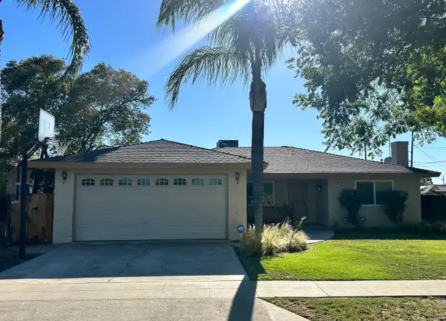 Property at 287 N Recreation Ave, Fresno, CA, 93702, 3 beds, 2 baths, [object Object]