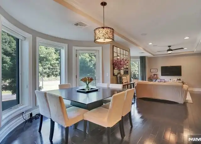 Property at 23 Oxford Lndg, Weehawken, NJ, 07086, 3 beds, 3 baths, [object Object]