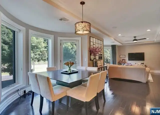 Property at 23 Oxford Lndg, Weehawken, NJ, 07086, 3 beds, 3 baths, [object Object]