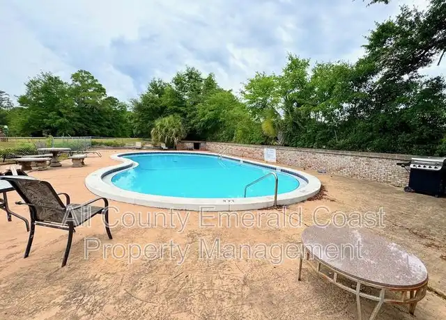 Property at 105 Country Club Dr, Niceville, FL, 32578, 2 beds, 2 baths, [object Object]