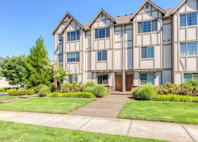 Property at 28524 SW Villebois Dr N, Wilsonville, OR, 97070, 2 beds, 2.5 baths, [object Object]