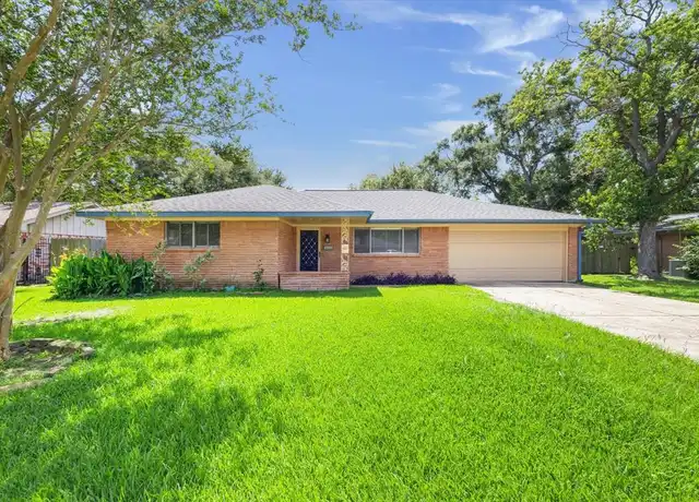Property at 10622 Oasis Dr, Houston, TX, 77096, 3 beds, 2 baths, [object Object]