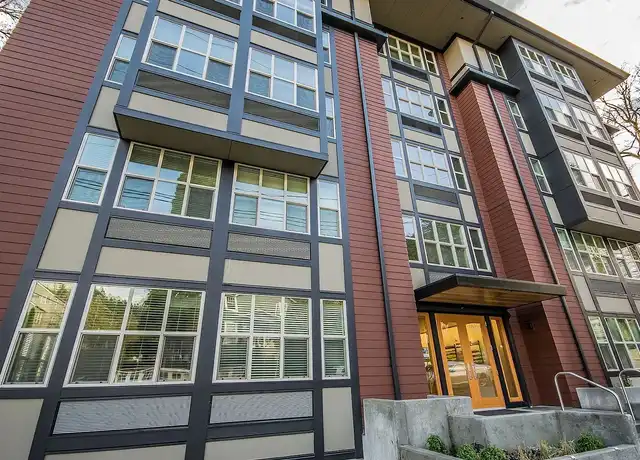 Property at Corbett Heights Apartment Homes - 3916 S Corbett Ave, Portland, OR, 97239, 0-1 beds, 1 bath, [object Object]