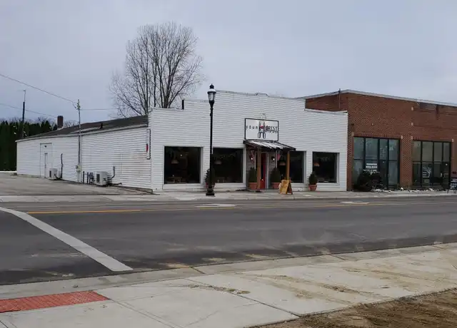 Property at 146 W Water St, Greenville, OH, 45331, 1 bed, 1.5 baths, [object Object]