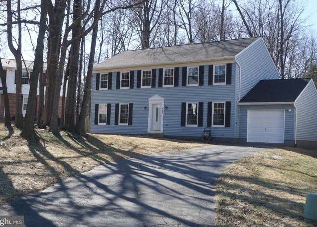 Photo of 9003 Fox Lair Dr, Burke, VA 22015