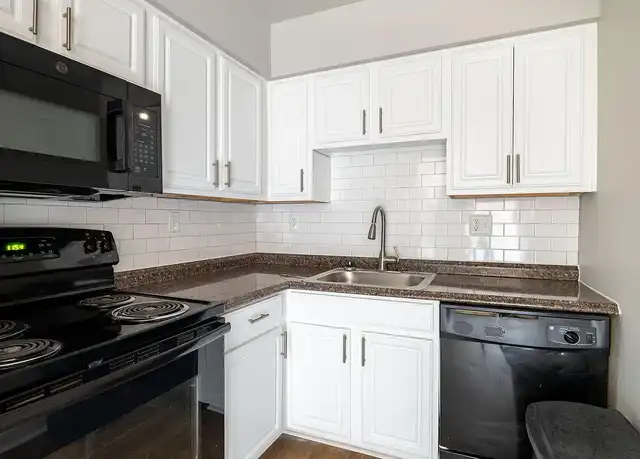 Property at Oakmont Flats Apartments - 15 Montgomery Way, Amelia, OH, 45102, 1-2 bed, 1 bath, [object Object]