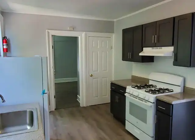 Property at 177 W Parmenter St Unit 3, Newburgh, NY, 12550, 2 beds, 1 bath, [object Object]