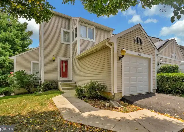 Property at 4660 Winterberry Ln, Oxon Hill, MD, 20745, 3 beds, 1.5 baths, [object Object]