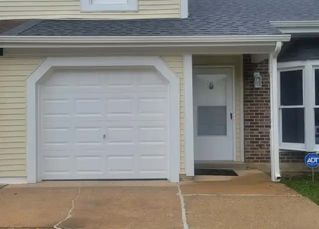 Property at 19 Danville Ct, New Castle, DE, 19720, 3 beds, 1.5 baths, [object Object]