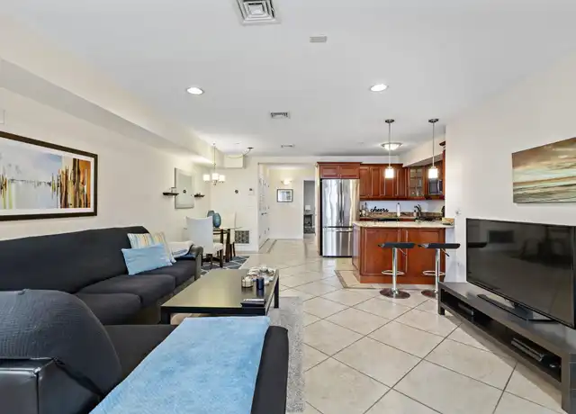 Property at 124 68th St #104, Guttenberg, NJ, 07093, 1 bed, 1 bath, [object Object]