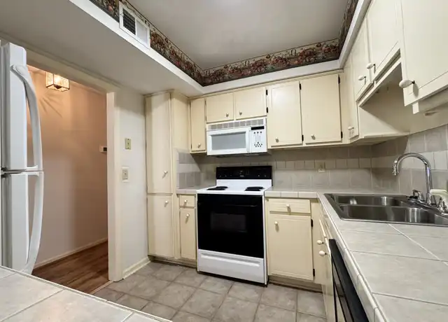 Property at 6319 Olde Towne Dr, Columbus, GA, 31907, 3 beds, 2 baths, [object Object]