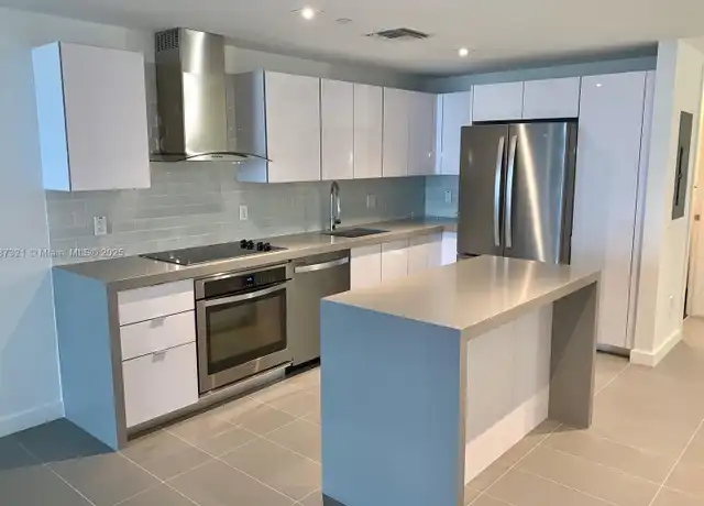 Property at 1600 NE 1st Ave #1401, Miami, FL, 33132, 1 bed, 1.5 baths, [object Object]