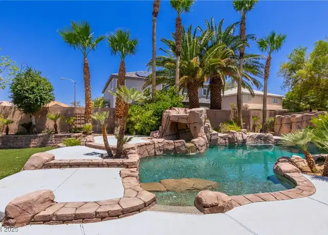 Property at 424 Talisman Ct, Henderson, NV, 89074, 5 beds, 4 baths, [object Object]