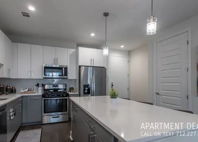 Property at 2006 Hughes Landing Blvd Unit 1215, The Woodlands, TX, 77381, 2 beds, 2 baths, [object Object]