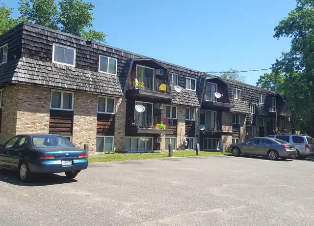 Property at 839 Northdale Blvd NW Unit 306, Minneapolis, MN, 55448, 2 beds, 1 bath, [object Object]