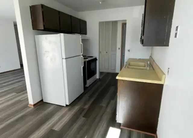 Property at 839 Northdale Blvd NW Unit 306, Minneapolis, MN, 55448, 2 beds, 1 bath, [object Object]