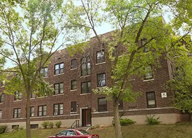 Property at 1805 E Park Pl Unit 22, Milwaukee, WI, 53211, 1 bed, 1 bath, [object Object]