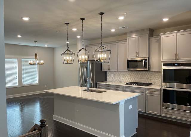 Photo of 509 Hampton Xing, Woodstock, GA 30188