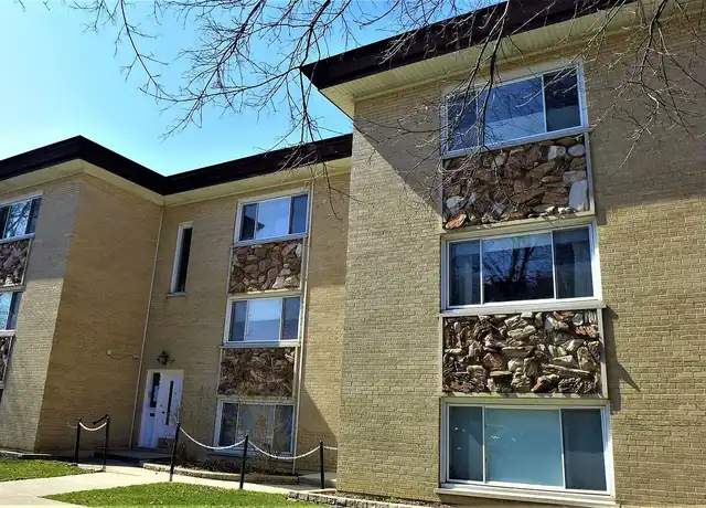 Property at 4500 N Long Ave, Chicago, IL, 60630, 2 beds, 1 bath, [object Object]