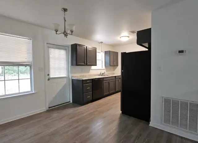 Property at 2812 Eva Mae St, Marianna, FL, 32448, 3 beds, 2 baths, [object Object]