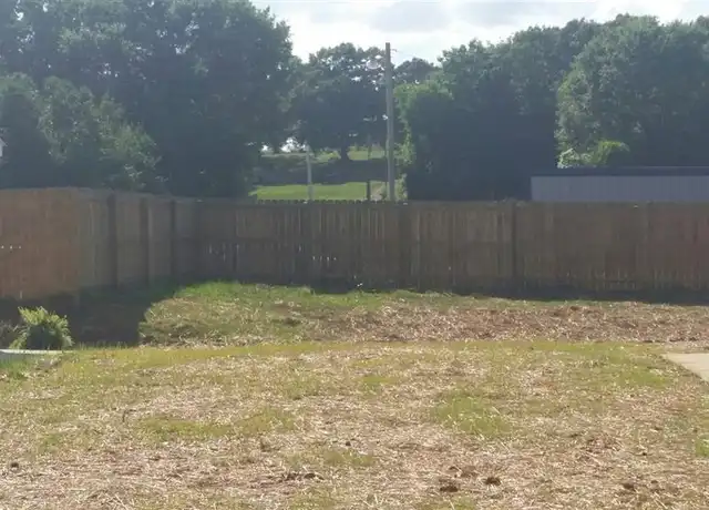Property at 8951 Hiwassee St NW, Charleston, TN, 37310, 1 bed, 1 bath, [object Object]