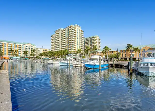Property at 625 Casa Loma Blvd Ph 06, Boynton Beach, FL, 33435, 2 beds, 2 baths, [object Object]