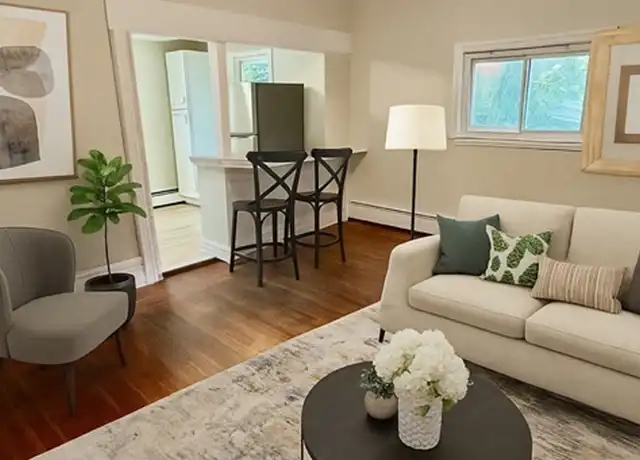 Property at 36 Sagamore St Unit 2, Lynn, MA, 01902, 1 bed, 1 bath, [object Object]