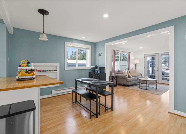 Photo of 3302 W Tapps Dr E Unit B, Lake Tapps, WA 98391
