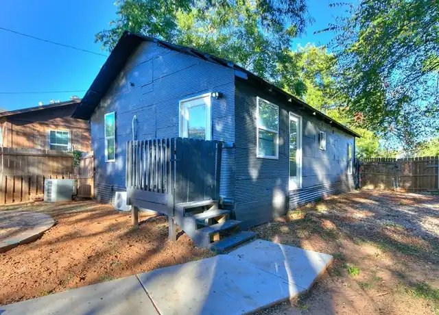 Property at 321 N McKinley Ave Unit 1/2, Shawnee, OK, 74801, 2 beds, 1 bath, [object Object]