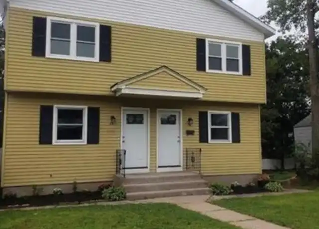 Property at 34 Norman St, Manchester, CT, 06040, 3 beds, 1.5 baths, [object Object]