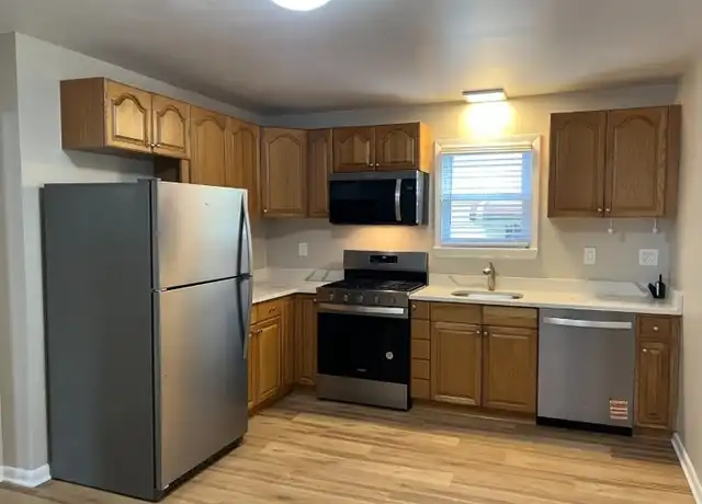 Property at 645 Central Ave Unit 1, Westfield, NJ, 07090, 3 beds, 2 baths, [object Object]