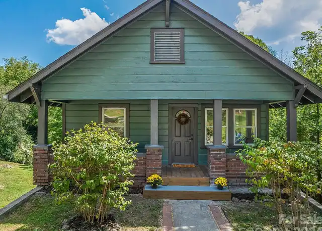 Property at 326 N Main St, Canton, NC, 28716, 2 beds, 1 bath, [object Object]