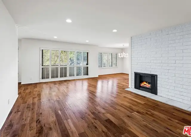 Property at 853 Le Doux Rd Unit 104, Los Angeles, CA, 90035, 2 beds, 2.5 baths, [object Object]