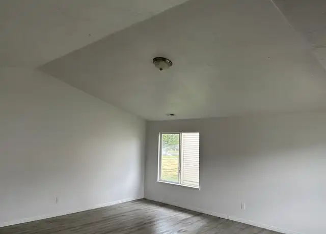 Property at 3127 W 525 N, Clearfield, UT, 84015, 3 beds, 2 baths, [object Object]