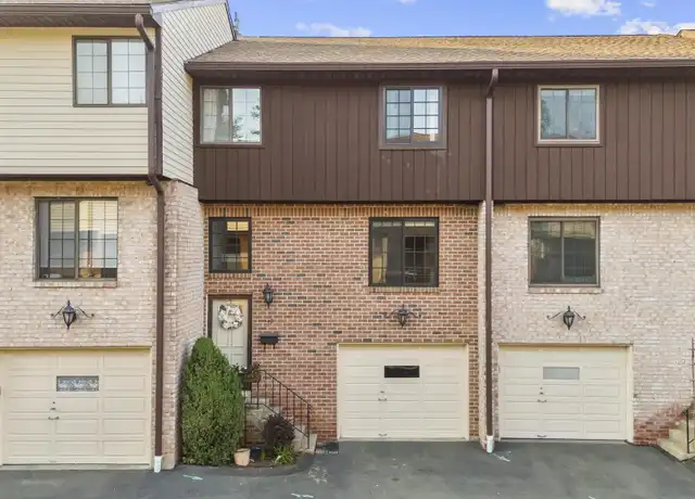 Property at 237 Strawberry Hill Ave #40, Stamford, CT, 06902, 2 beds, 2.5 baths, [object Object]