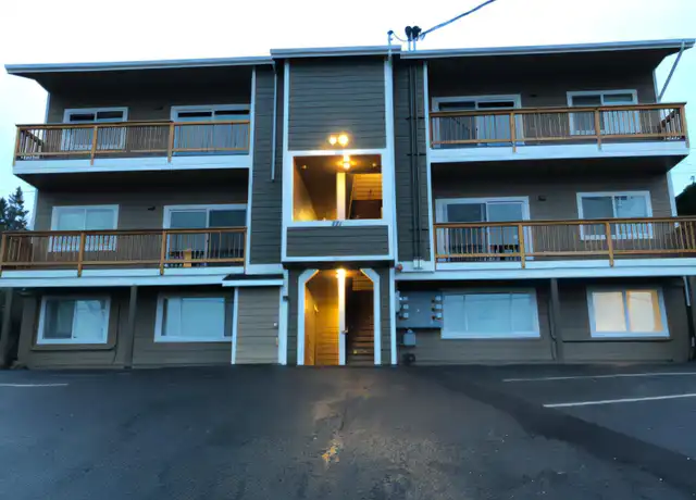 Property at 321 N Wycoff Ave Unit 1, Bremerton, WA, 98312, 2 beds, 2 baths, [object Object]